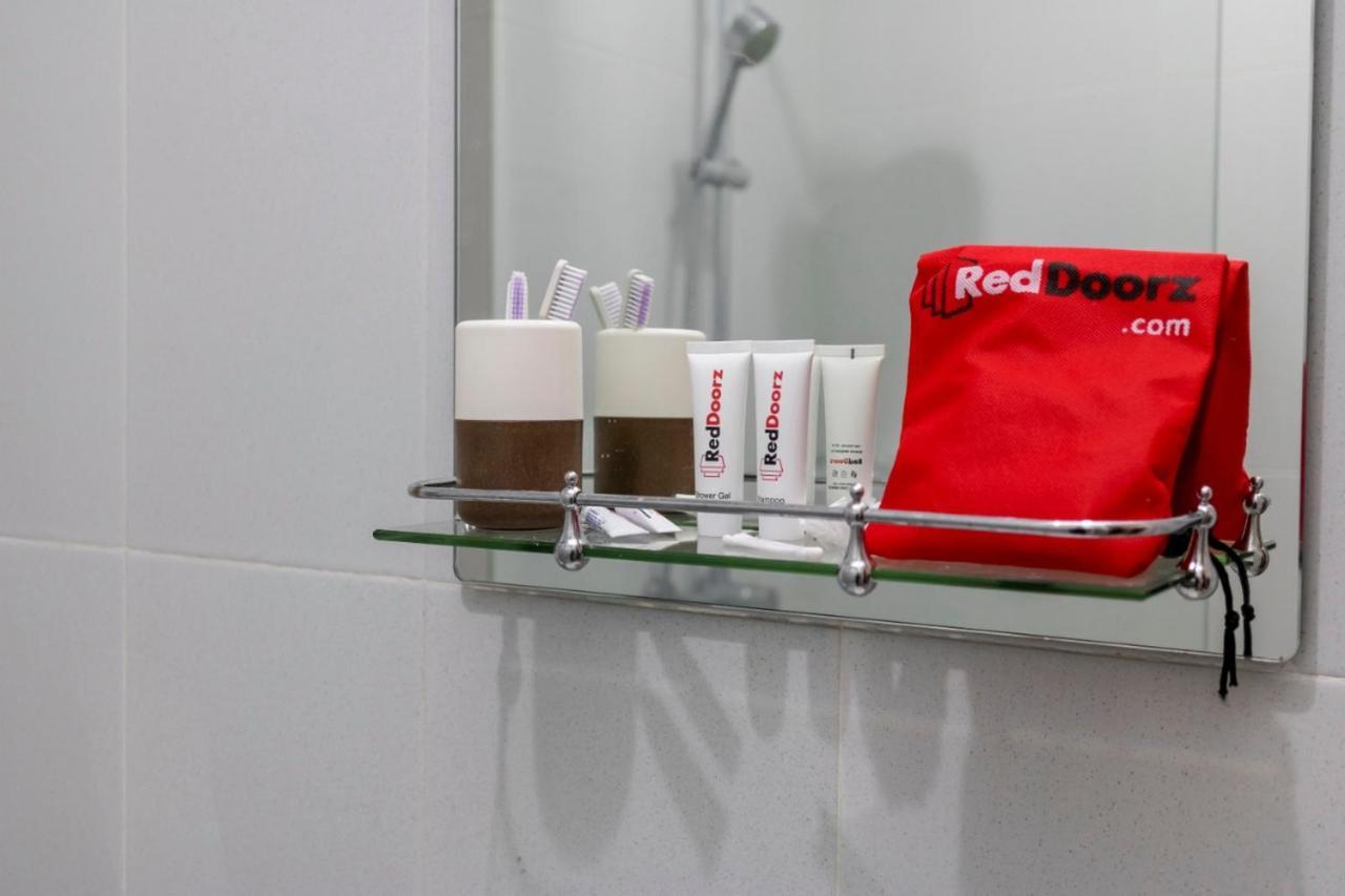 Reddoorz Near Rs Usu 3 Hotel